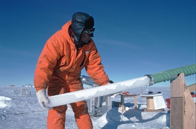 Shallow ice core drilling at Dome C. The ice core will be used to study the climate for the last 2000 years © British Antarctic Survey http://www.antarctica.ac.uk